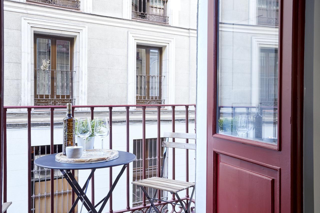 BRIGHT NEW APARTMENT in FUCAR STREET Madrid Exterior foto
